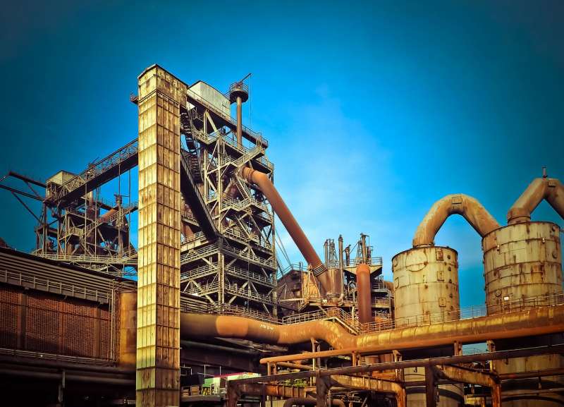 Eisenwerkstoffe - Industrieanlagen aus Stahl